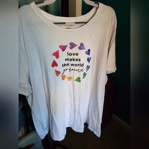 Love Makes the World Go Round tee 🏳️‍🌈
